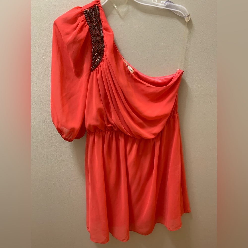 Bright One-shoulder Dress